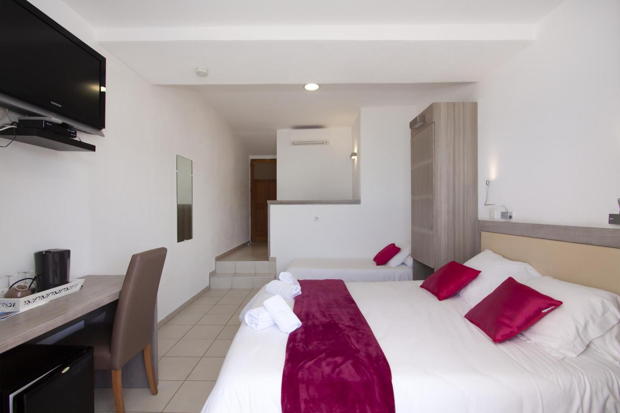 Hotel Et Residence Ta Kladia - Omigna Каржез Экстерьер фото