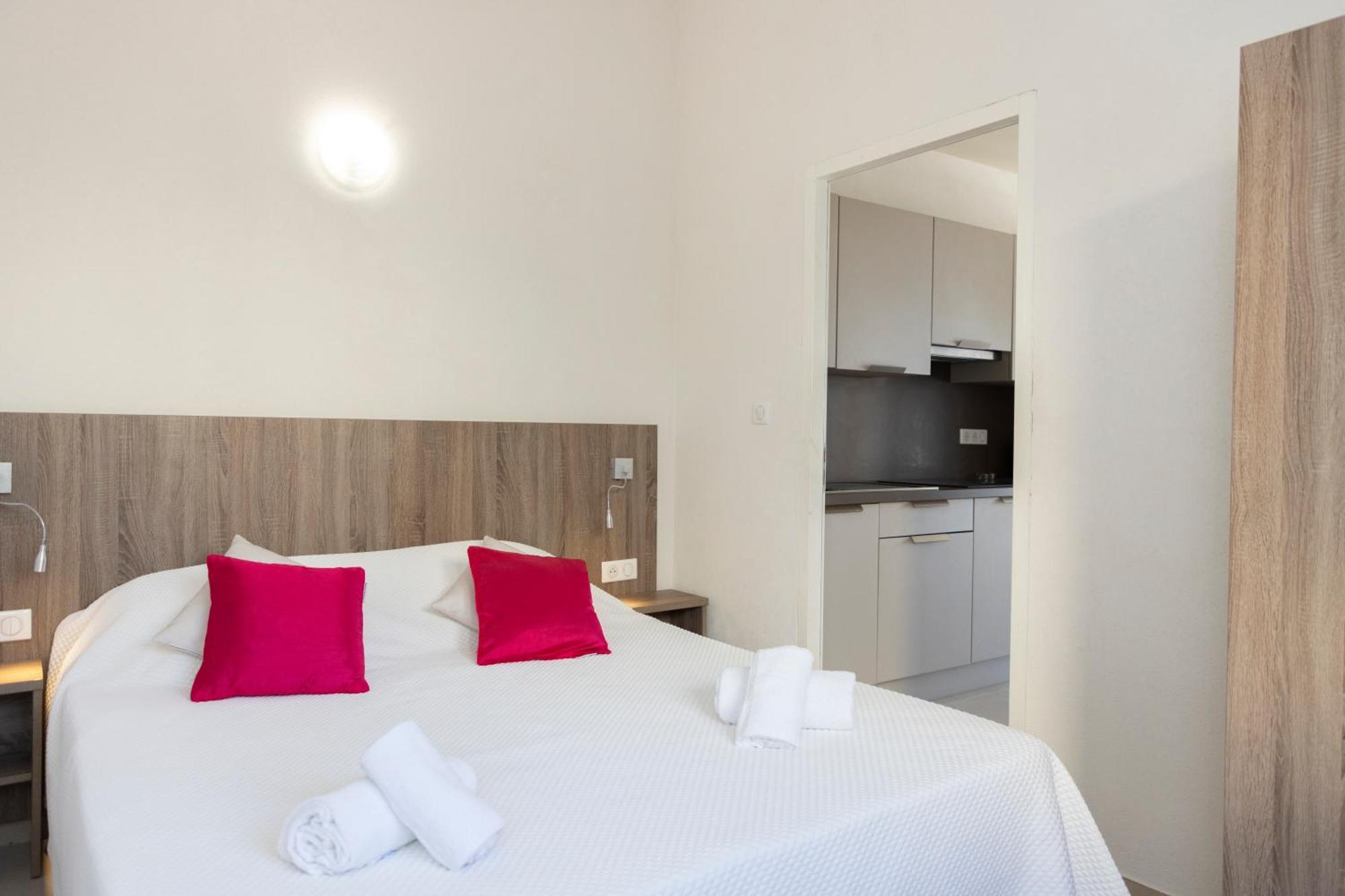 Hotel Et Residence Ta Kladia - Omigna Каржез Экстерьер фото